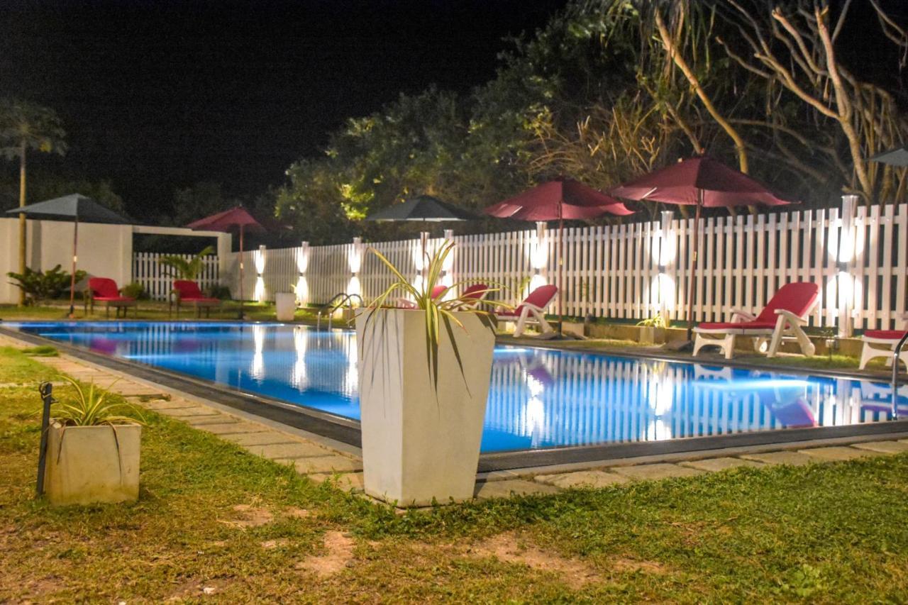 Ara Beach Resort Mirissa Zewnętrze zdjęcie